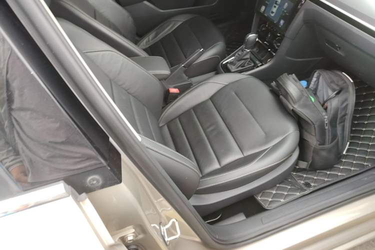 Used Volkswagen Bora 2016 1.6L Automatic Comfort Model Right Front Seat