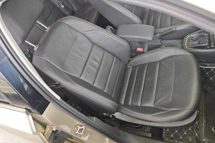 Used Volkswagen Bora 2016 1.6L Automatic Comfort Model Right Front Seat