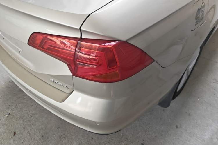 Used Volkswagen Bora 2016 1.6L Manual Fashion Edition Right Rear Taillight