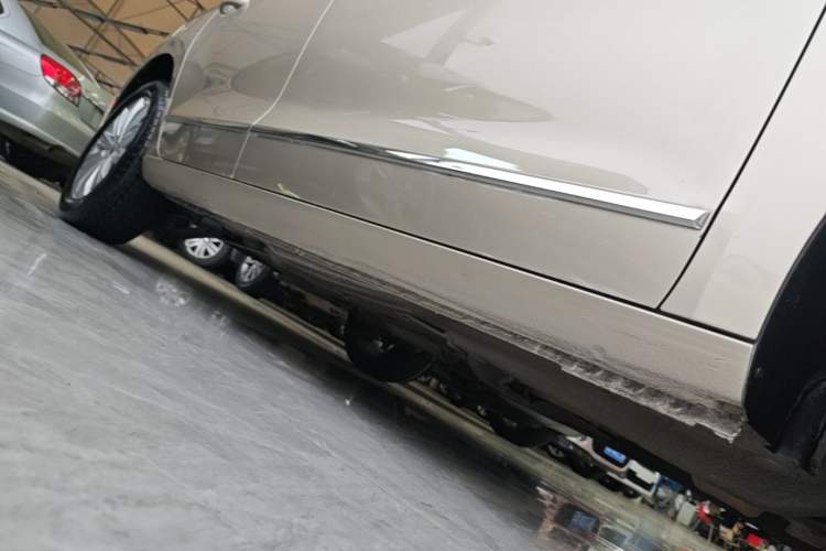 Used Volkswagen Bora 2016 1.6L Automatic Comfort Model Right Side Sill