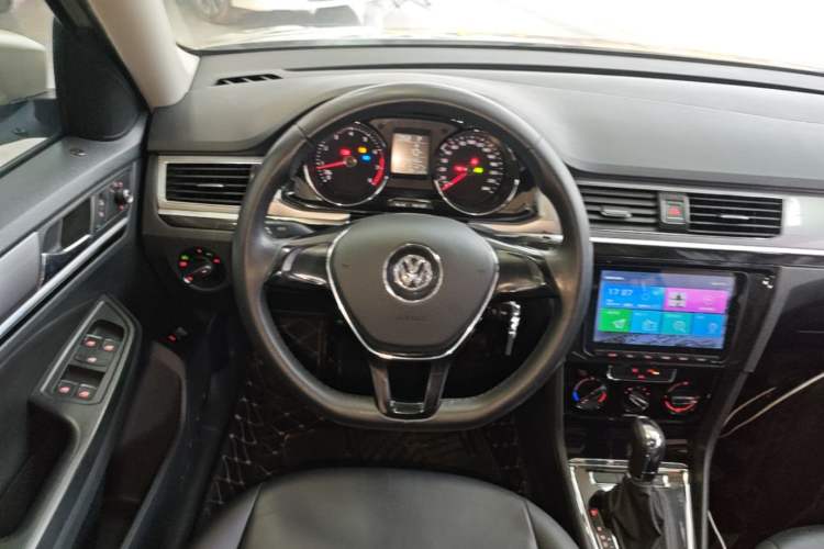 Used Volkswagen Bora 2016 1.6L Automatic Comfort Model Steering Wheel