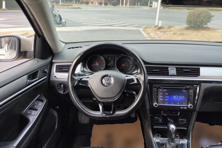 Used Volkswagen Bora 2016 1.6L Automatic Comfort Model Steering Wheel