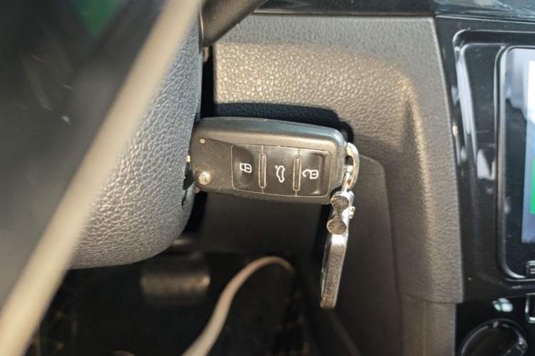 Used Volkswagen Bora 2016 1.6L Automatic Comfort Model Vehicle Key