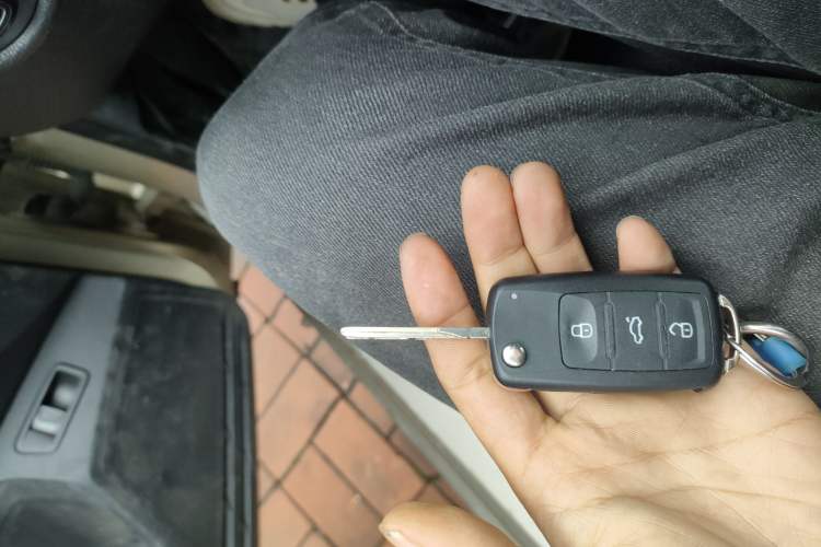 Used Volkswagen Bora 2016 1.6L Automatic Fashion Model Vehicle Key
