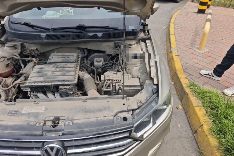 Used Volkswagen Bora 2016 1.6L Manual Comfort Model Engine Bay Left