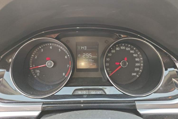 Used Volkswagen Bora 2016 1.6L Manual Comfort Model Instrument Cluster