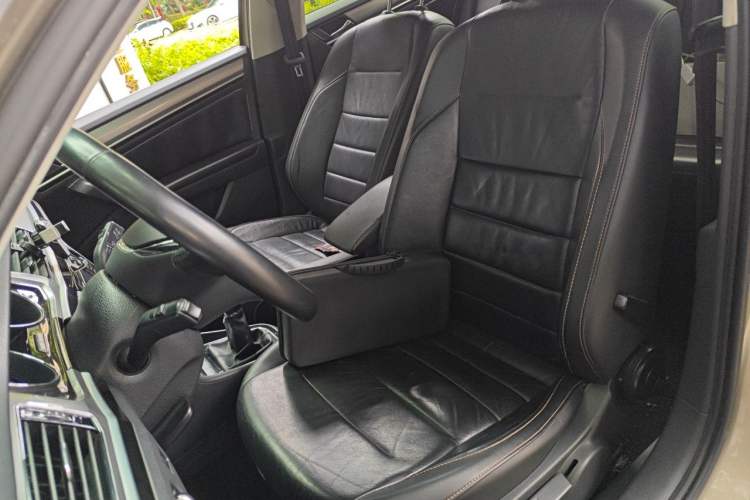 Used Volkswagen Bora 2016 1.6L Manual Comfort Model Left Front Seat