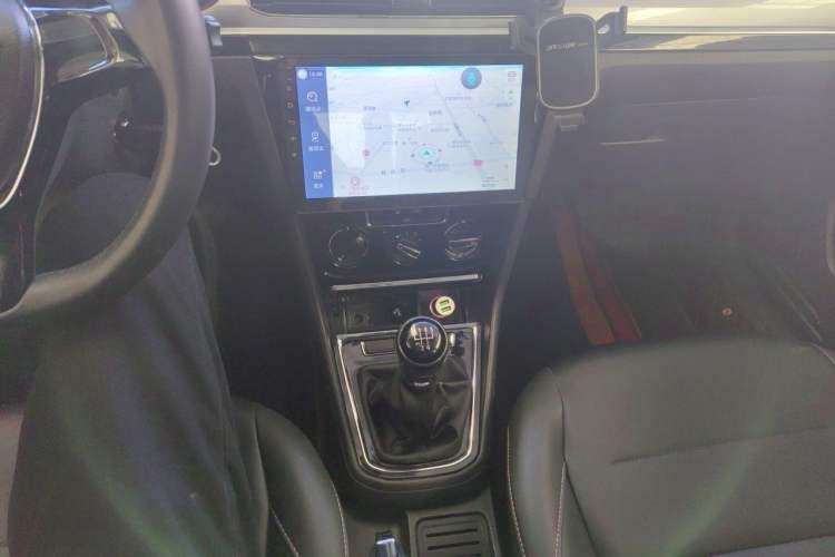 Used Volkswagen Bora 2016 1.6L Manual Comfort Model Audio And AC Panel