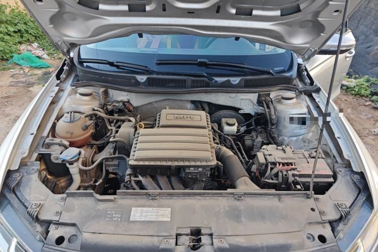 Used Volkswagen Bora 2016 1.6L Automatic Fashion Model Engine Bay