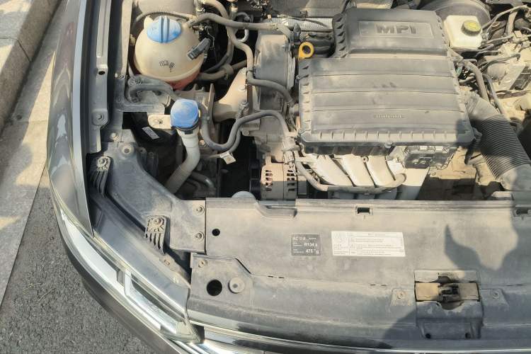Used Volkswagen Bora 2016 1.6L Automatic Comfort Model Engine Bay Right