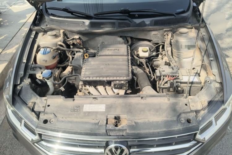 Used Volkswagen Bora 2016 1.6L Automatic Comfort Model Engine Bay