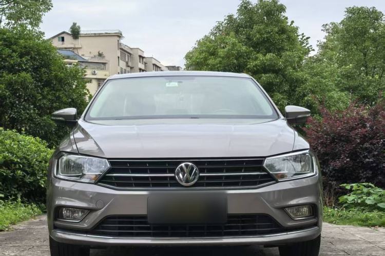 Used Volkswagen Bora 2016 1.6L Automatic Comfort Model Exterior 2