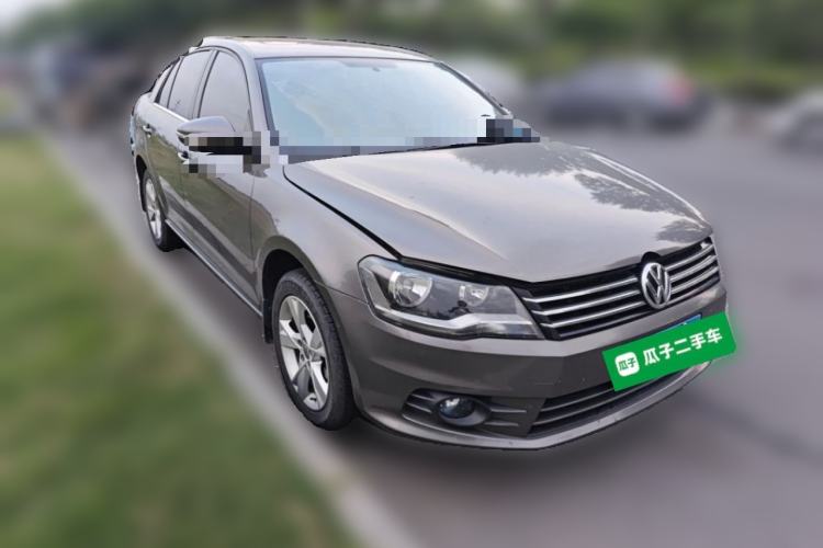 Used Volkswagen Bora 2016 1.6L Manual Comfort Model Front Right 45 Deg