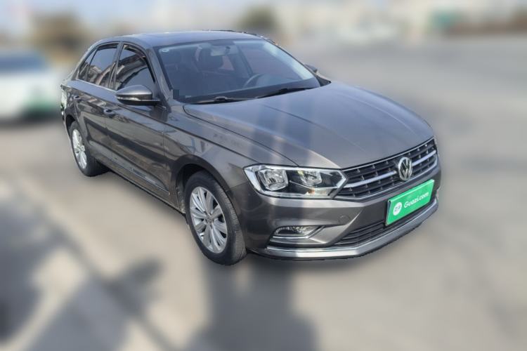 Used Volkswagen Bora 2016 1.6L Automatic Comfort Model Front Right 45 Deg