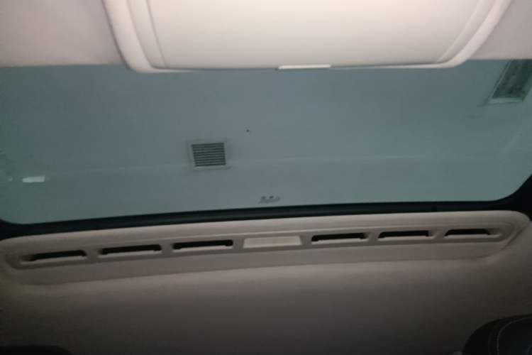 Used Volkswagen Bora 2016 1.6L Automatic Comfort Model Headliner