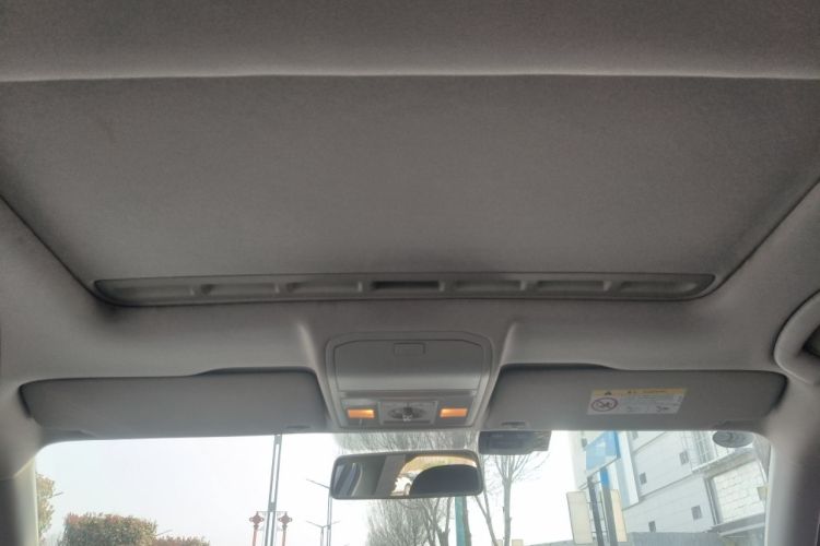 Used Volkswagen Bora 2016 1.6L Automatic Comfort Model Headliner