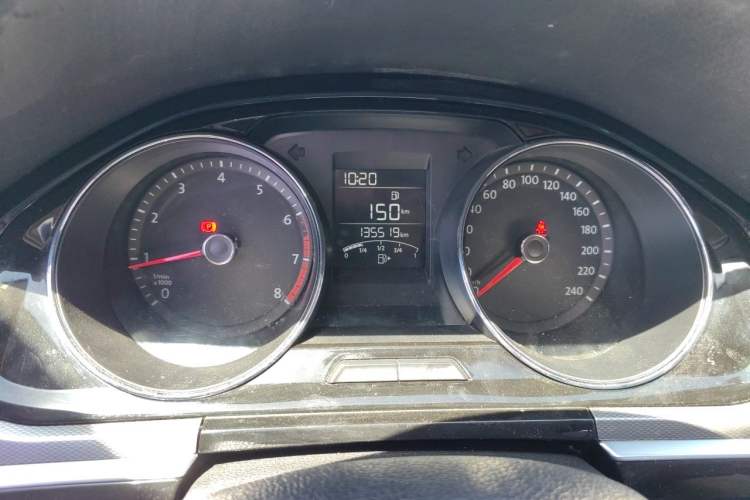Used Volkswagen Bora 2016 1.6L Manual Comfort Model Instrument Cluster