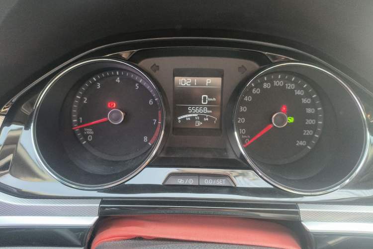 Used Volkswagen Bora 2016 1.6L Automatic Comfort Model Instrument Cluster
