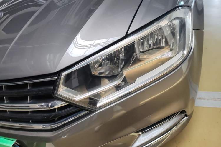 Used Volkswagen Bora 2016 1.6L Automatic Comfort Model Left Front Headlight
