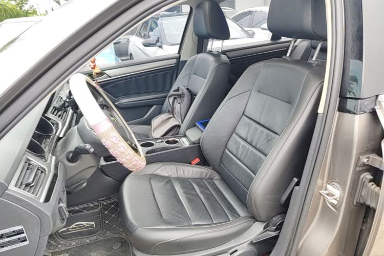 Used Volkswagen Bora 2016 1.6L Automatic Comfort Model Left Front Seat