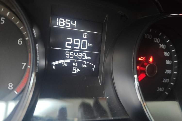 Used Volkswagen Bora 2016 230TSI Manual Comfort Version Odometer Close Up