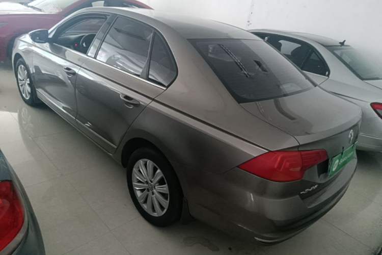 Used Volkswagen Bora 2016 1.6L Automatic Comfort Model Rear Left 45 Deg