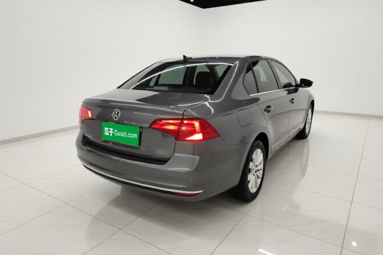 Used Volkswagen Bora 2016 1.6L Automatic Comfort Model Rear Right 45 Deg
