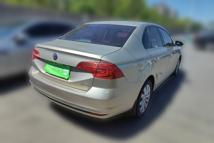 Used Volkswagen Bora 2016 1.6L Manual Comfort Model Rear Right 45 Deg