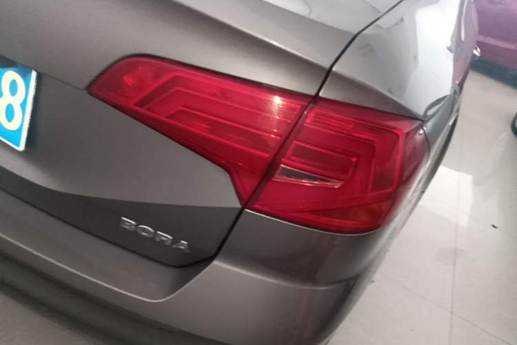 Used Volkswagen Bora 2016 1.6L Automatic Comfort Model Right Rear Taillight
