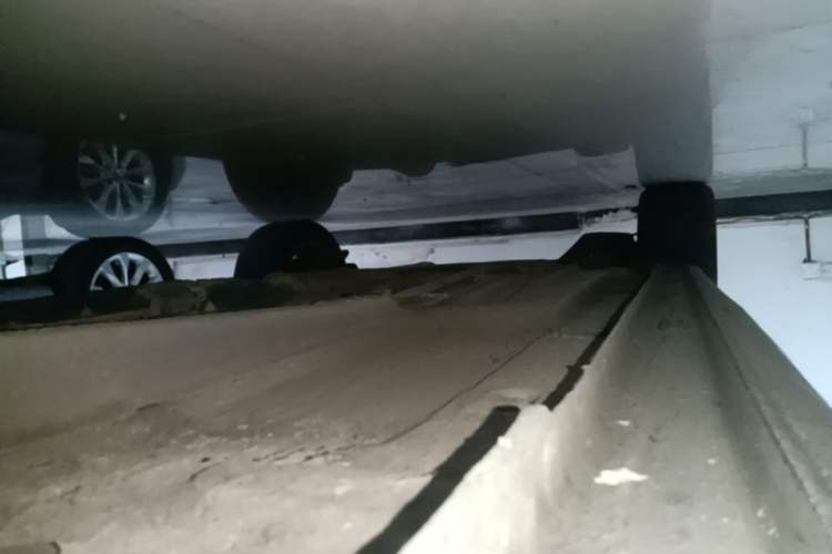 Used Volkswagen Bora 2016 1.6L Automatic Comfort Model Right Side Sill