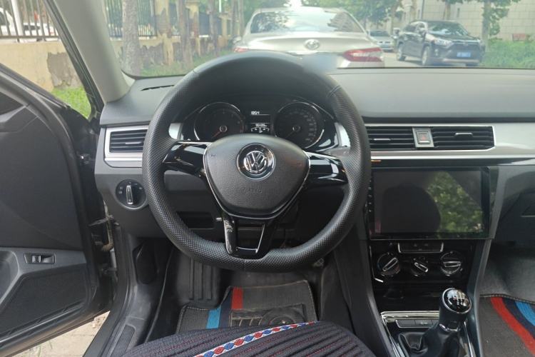 Used Volkswagen Bora 2016 230TSI Manual Comfort Version Steering Wheel