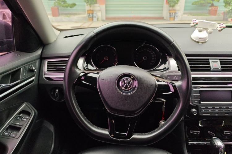 Used Volkswagen Bora 2016 1.6L Automatic Comfort Model Steering Wheel