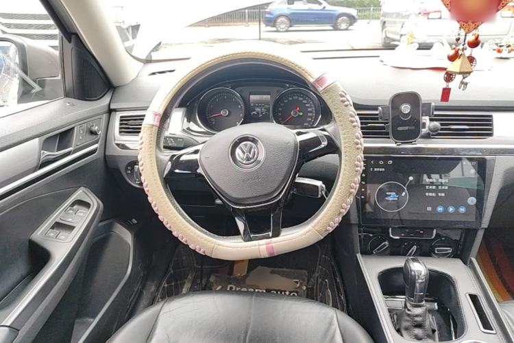 Used Volkswagen Bora 2016 1.6L Automatic Comfort Model Steering Wheel