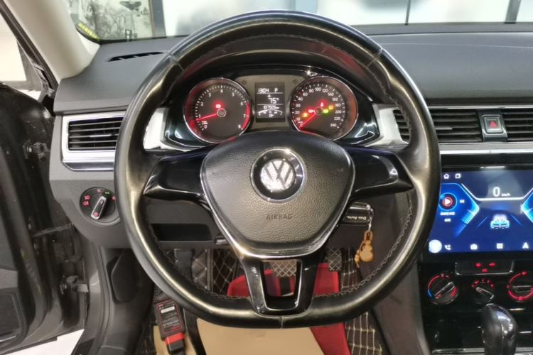Used Volkswagen Bora 2016 1.6L Automatic Comfort Model Steering Wheel