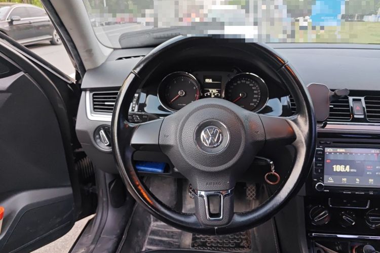 Used Volkswagen Bora 2016 1.6L Manual Comfort Model Steering Wheel