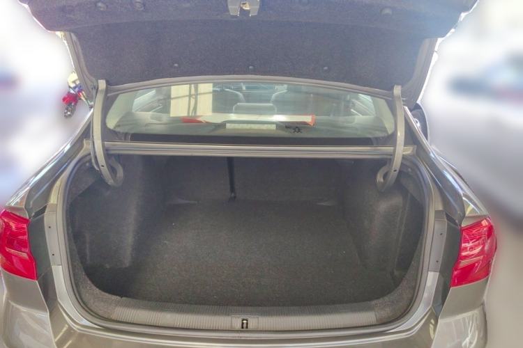 Used Volkswagen Bora 2016 1.6L Manual Comfort Model Trunk