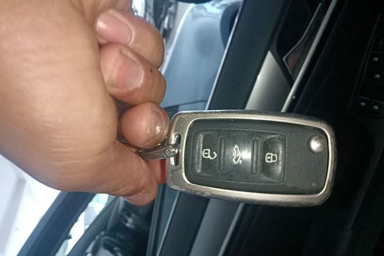 Used Volkswagen Bora 2016 1.6L Automatic Comfort Model Vehicle Key