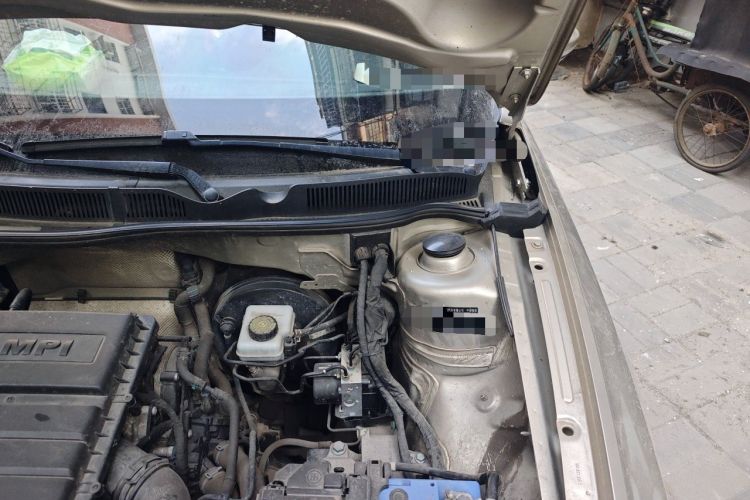 Used Volkswagen Bora 2016 1.6L Manual Comfort Model Engine Bay Left