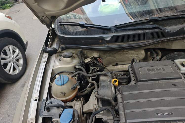 Used Volkswagen Bora 2016 1.6L Manual Comfort Model Engine Bay Right
