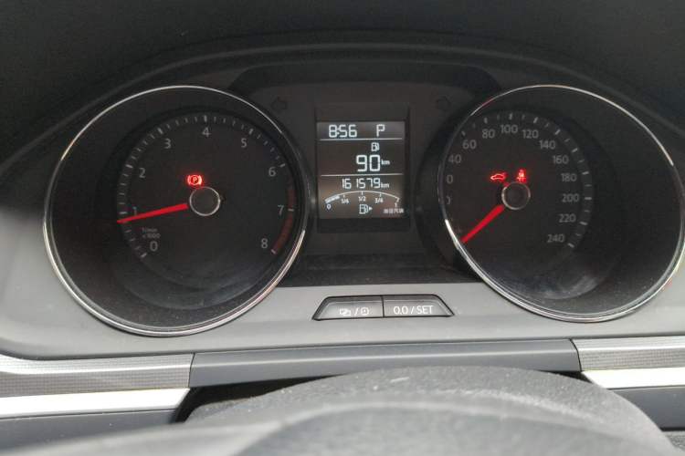 Used Volkswagen Bora 2016 1.6L Automatic Fashion Model Instrument Cluster