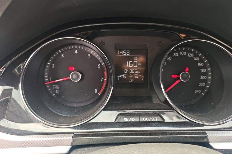 Used Volkswagen Bora 2016 1.6L Manual Comfort Model Odometer Close Up