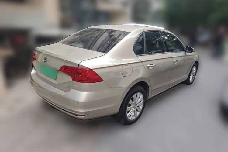 Used Volkswagen Bora 2016 1.6L Manual Comfort Model Rear Right 45 Deg