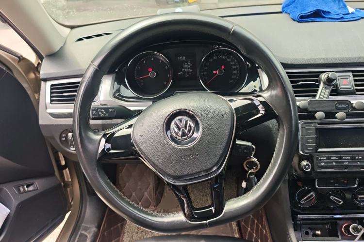 Used Volkswagen Bora 2016 1.6L Manual Comfort Model Steering Wheel