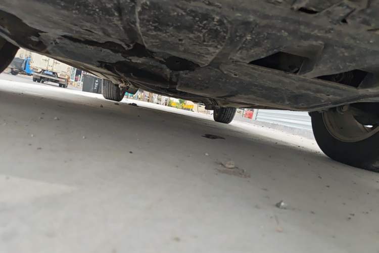 Used Volkswagen Bora 2016 1.6L Manual Comfort Model Chassis Front