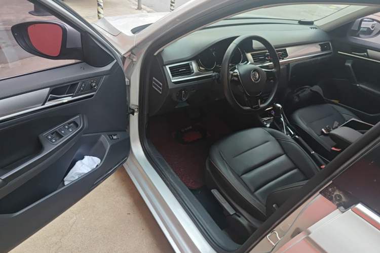 Used Volkswagen Bora 2016 1.6L Automatic Comfort Model Driver Seat