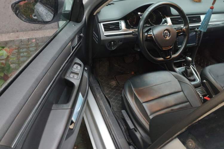 Used Volkswagen Bora 2016 1.6L Automatic Comfort Model Driver Seat