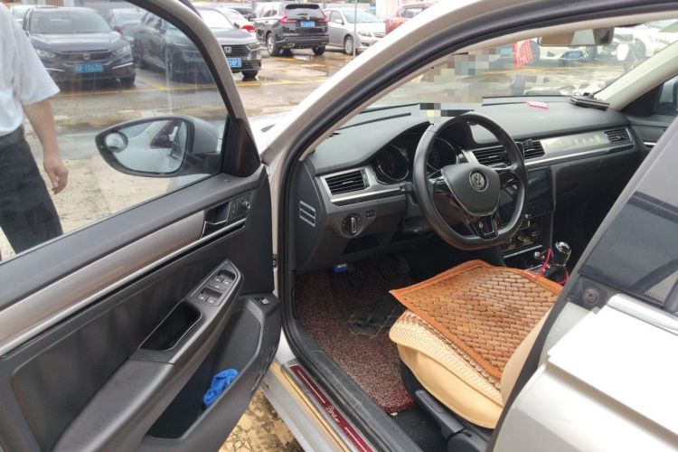 Used Volkswagen Bora 2016 1.6L Manual Comfort Model Driver Seat