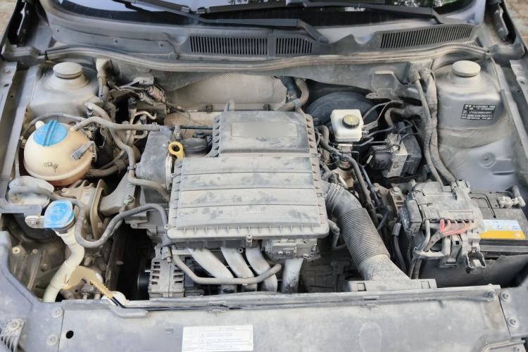 Used Volkswagen Bora 2016 1.6L Automatic Fashion Model Engine Bay