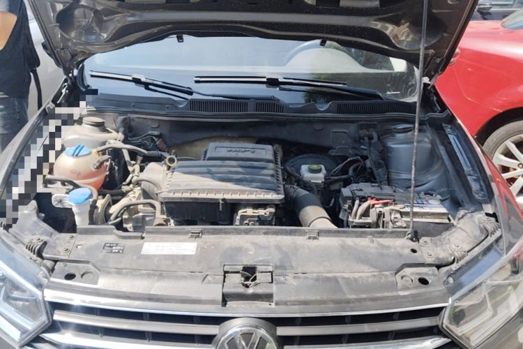 Used Volkswagen Bora 2016 1.6L Manual Fashion Edition Engine Bay
