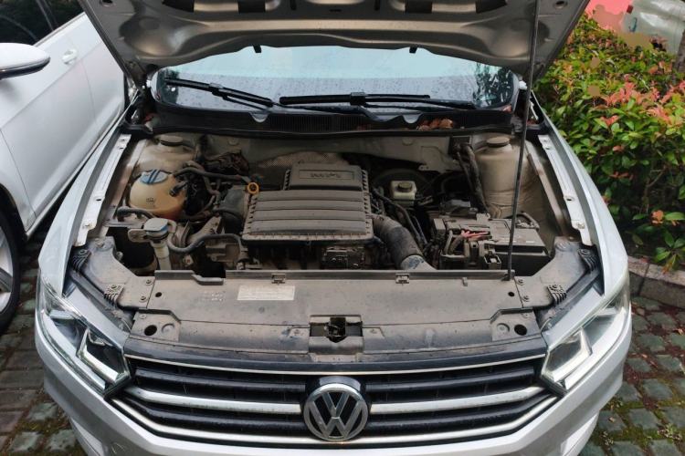 Used Volkswagen Bora 2016 1.6L Automatic Comfort Model Engine Bay